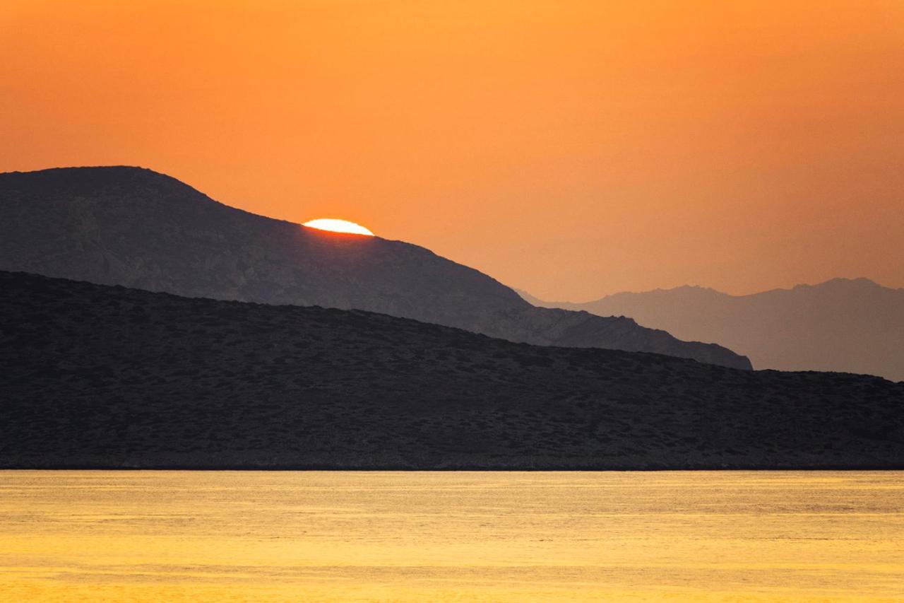 Zefiros Villa Karavostasis  Buitenkant foto
